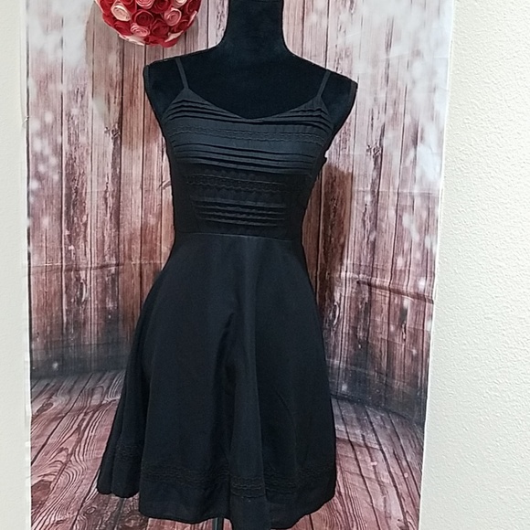 Old Navy Dresses & Skirts - Old Navy XS black spaghetti strap dress